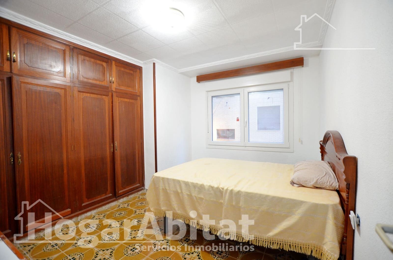 Piso de 4 habitaciones en Alicante / Alacant ciudad en venta - 325.000 € (Ref: 9401132)