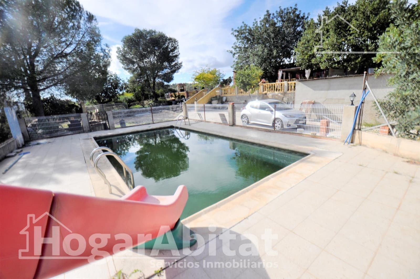 4 soveværelse Villa til salg i Godelleta med swimmingpool garage - € 180.000 (Ref: 9401140)