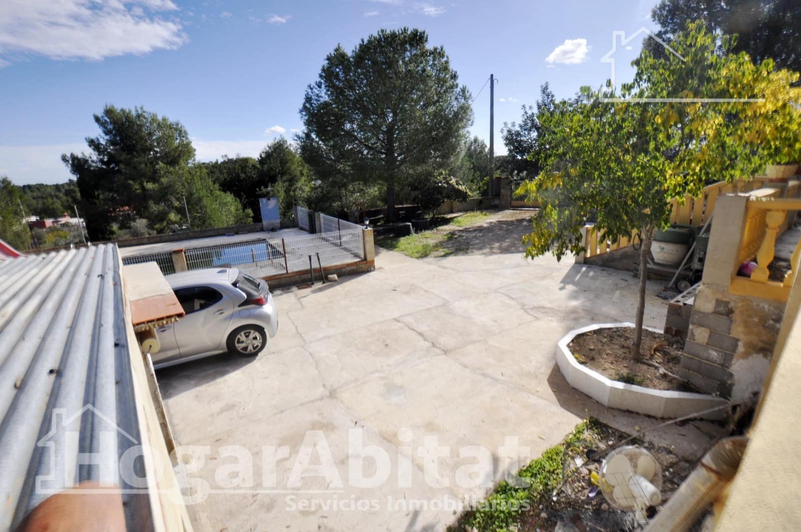 4 soveværelse Villa til salg i Godelleta med swimmingpool garage - € 180.000 (Ref: 9401140)