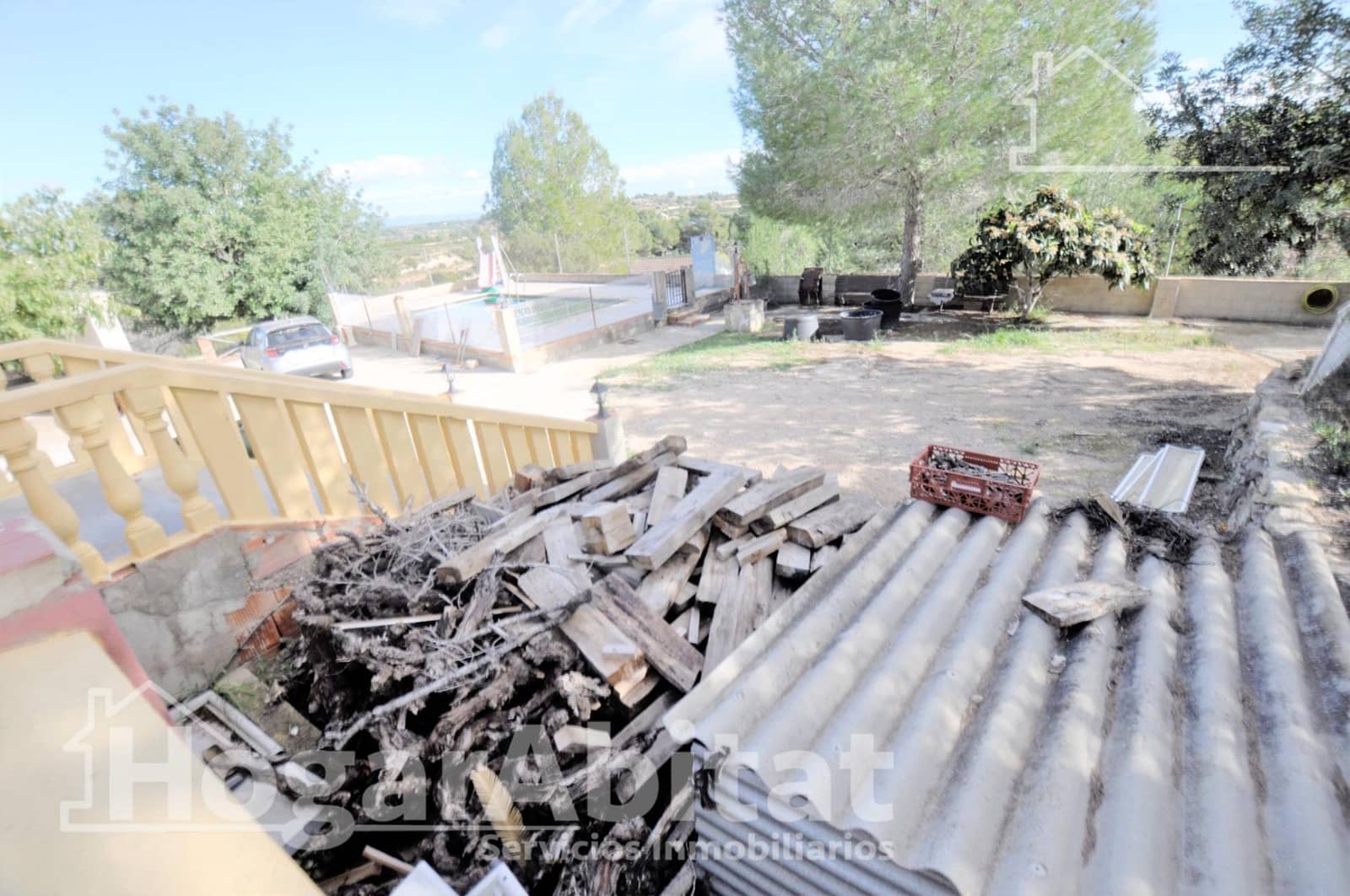 4 soveværelse Villa til salg i Godelleta med swimmingpool garage - € 180.000 (Ref: 9401140)