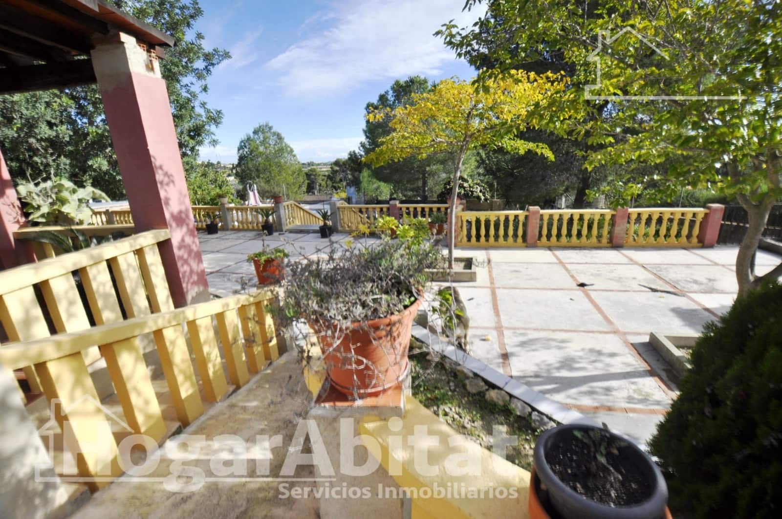 4 soveværelse Villa til salg i Godelleta med swimmingpool garage - € 180.000 (Ref: 9401140)