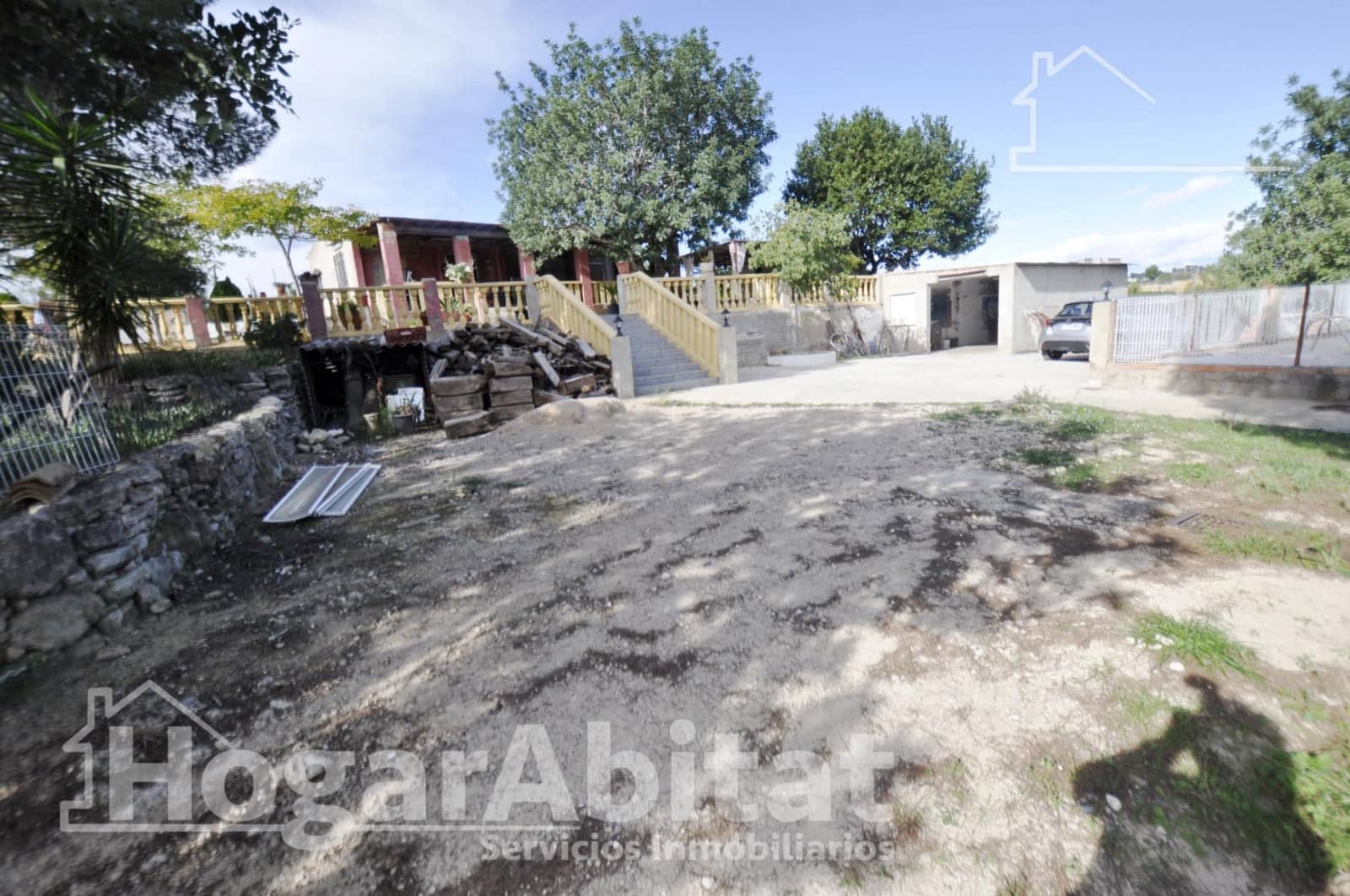 4 soveværelse Villa til salg i Godelleta med swimmingpool garage - € 180.000 (Ref: 9401140)