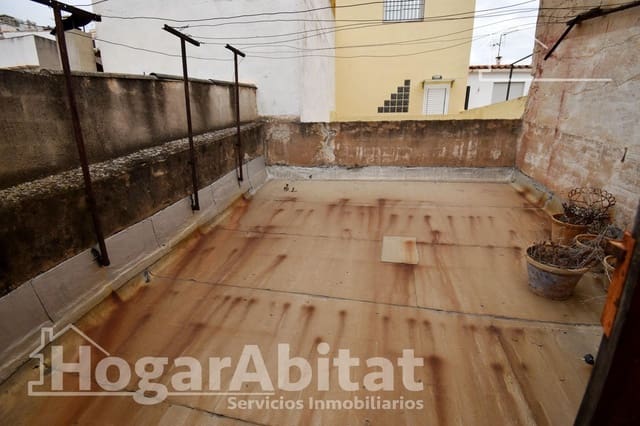 7 bedroom Townhouse for sale in Castelló de la Plana - € 150,000 (Ref: 9401143)