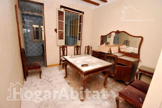 7 bedroom Townhouse for sale in Castelló de la Plana - € 150,000 (Ref: 9401143)