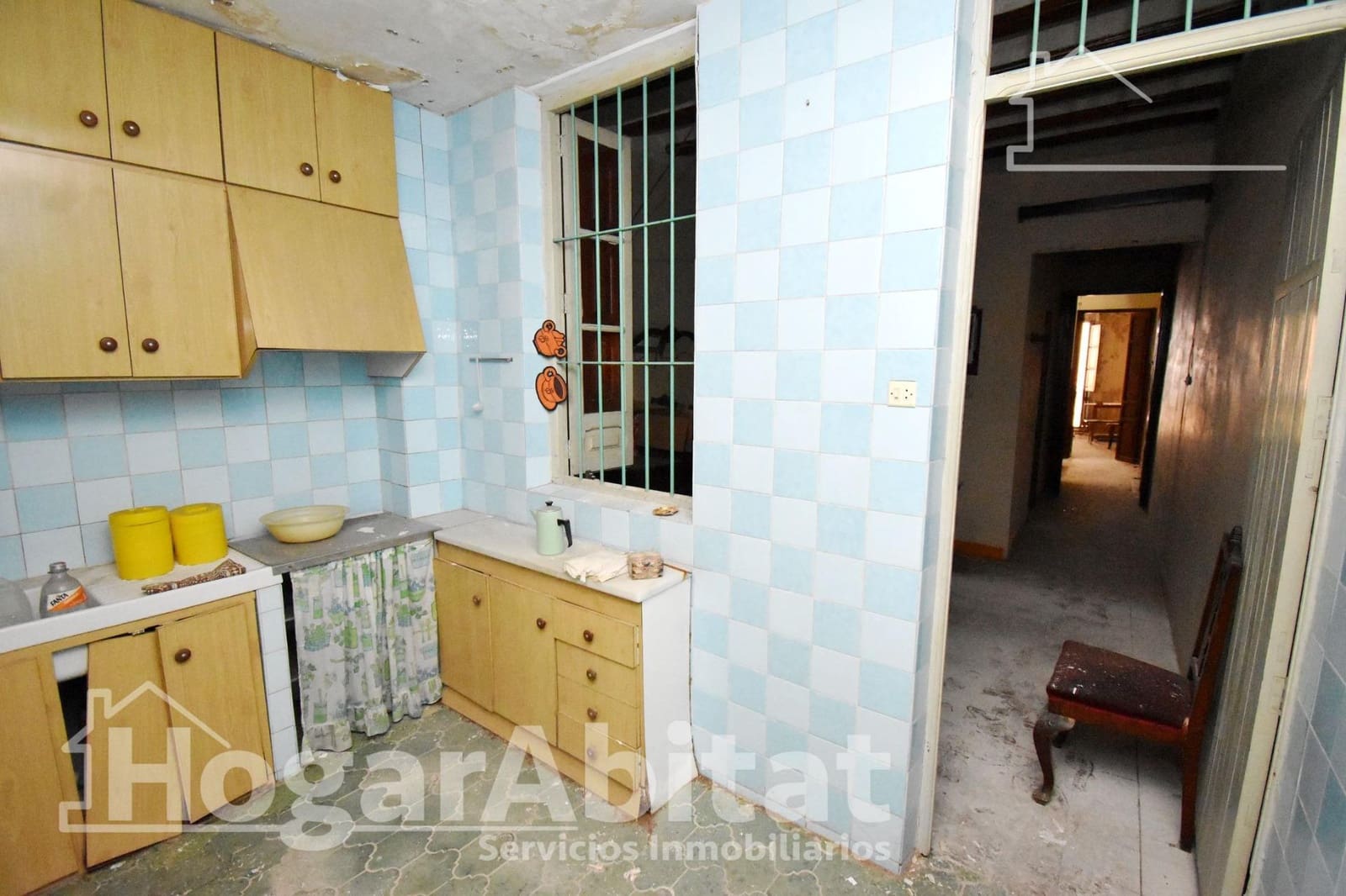 7 makuuhuone Omakotitalo myytävänä paikassa Castello de la Plana - 150 000 € (Ref: 9401143)