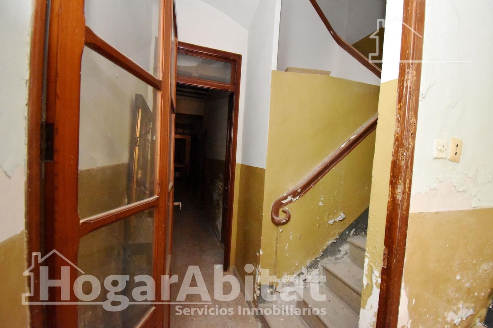 7 makuuhuone Omakotitalo myytävänä paikassa Castello de la Plana - 150 000 € (Ref: 9401143)