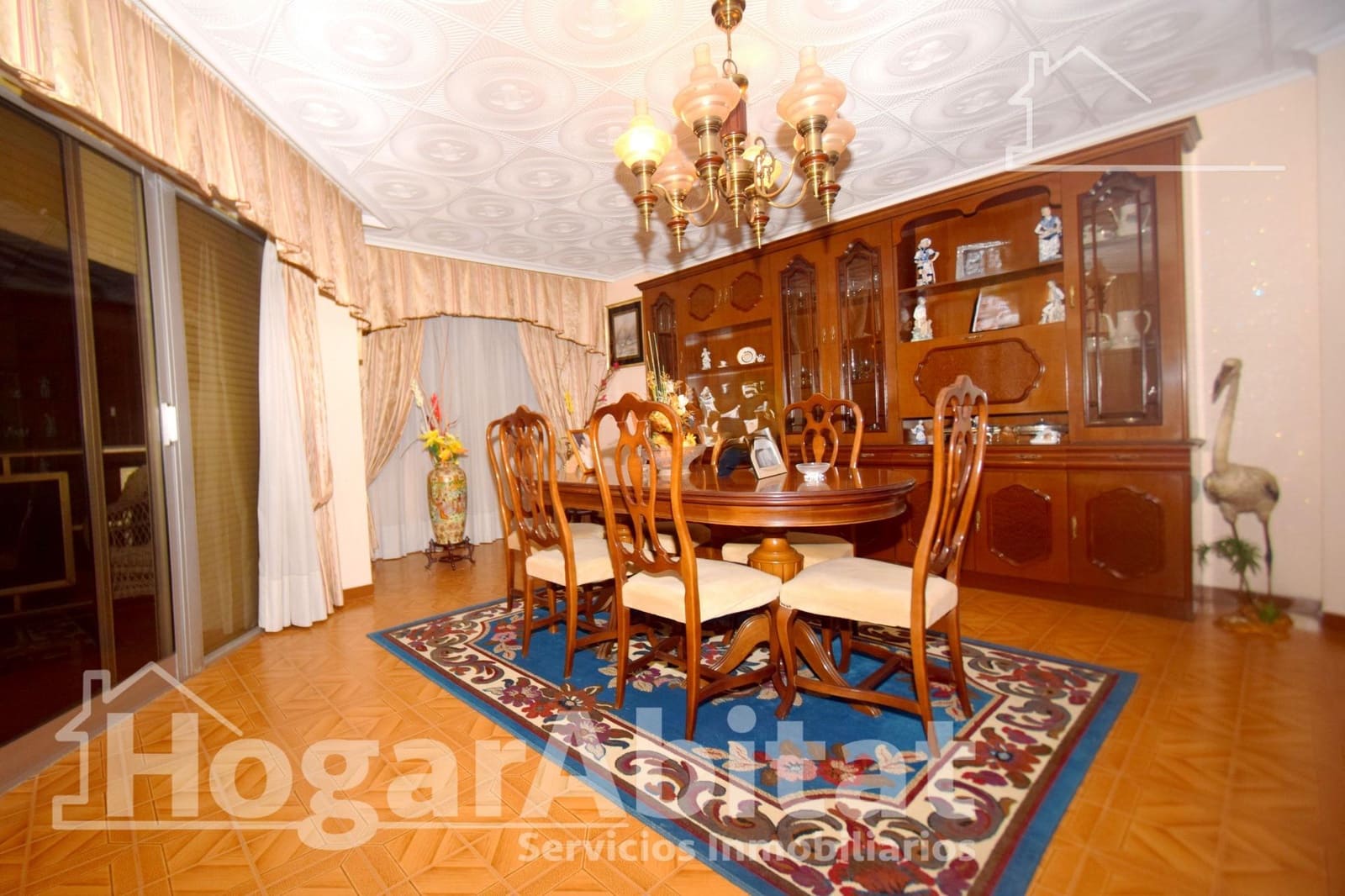 6 bedroom Townhouse for sale in Castello de la Plana - € 250,000 (Ref: 9401145)