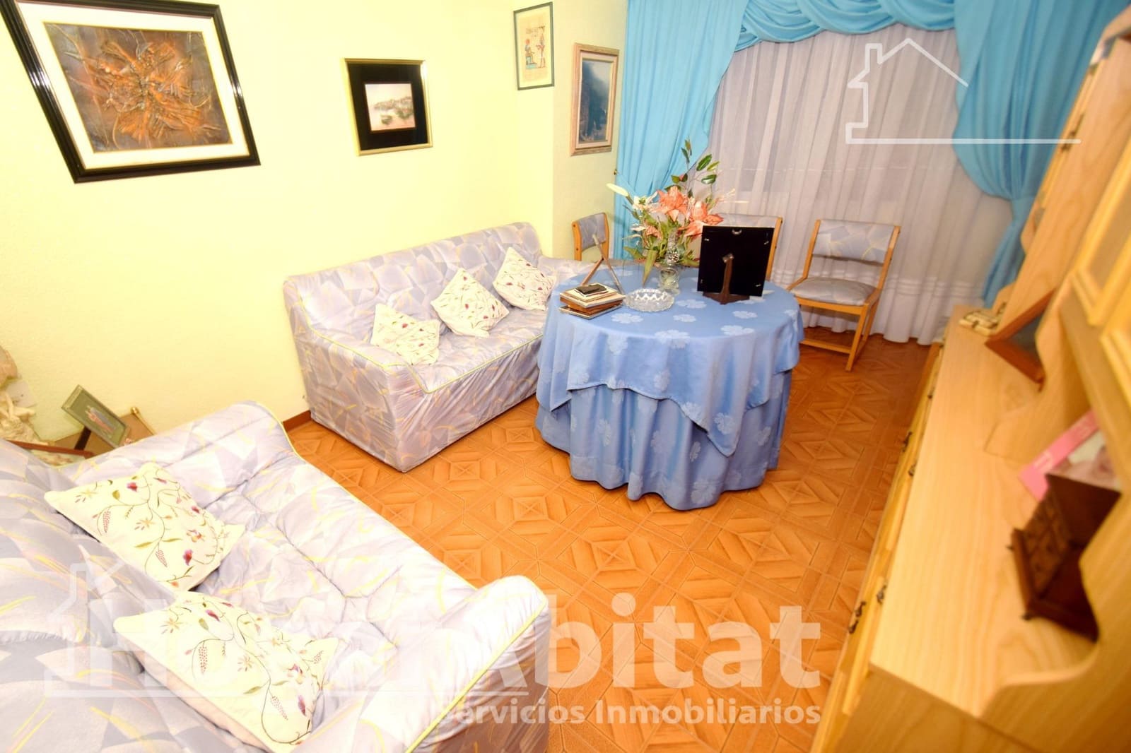 6 bedroom Townhouse for sale in Castello de la Plana - € 250,000 (Ref: 9401145)