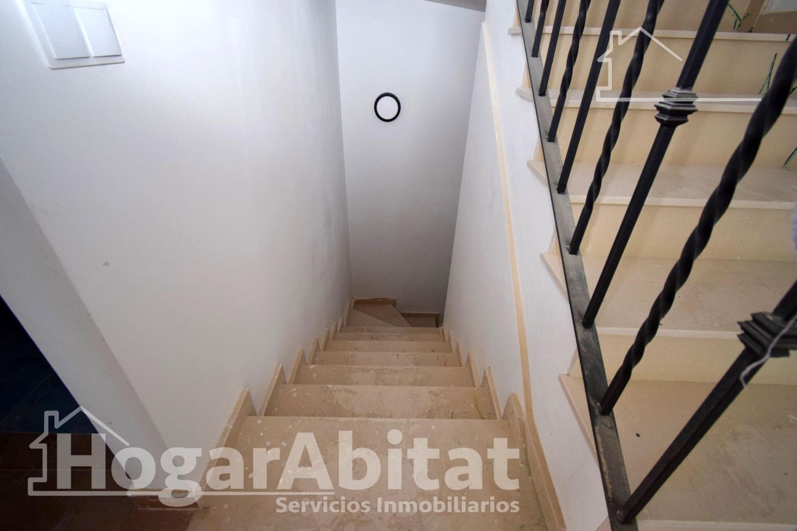 3 soverom Hus til salgs i Chiva med garasje - € 350 000 (Ref: 9401148)