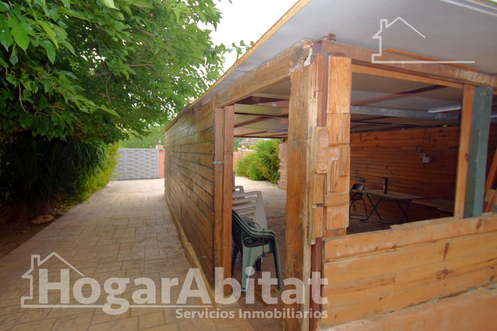 4 slaapkamer Villa te koop in Lliria met zwembad garage - € 265.000 (Ref: 9403457)