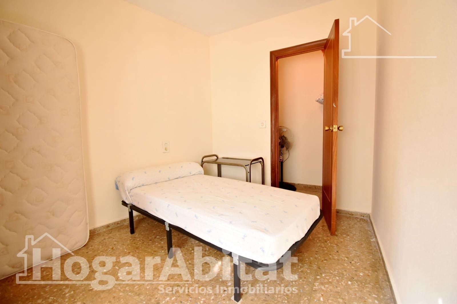 3 chambre Appartement à vendre à La Font d'En Carros - 82 500 € (Ref: 9403458)