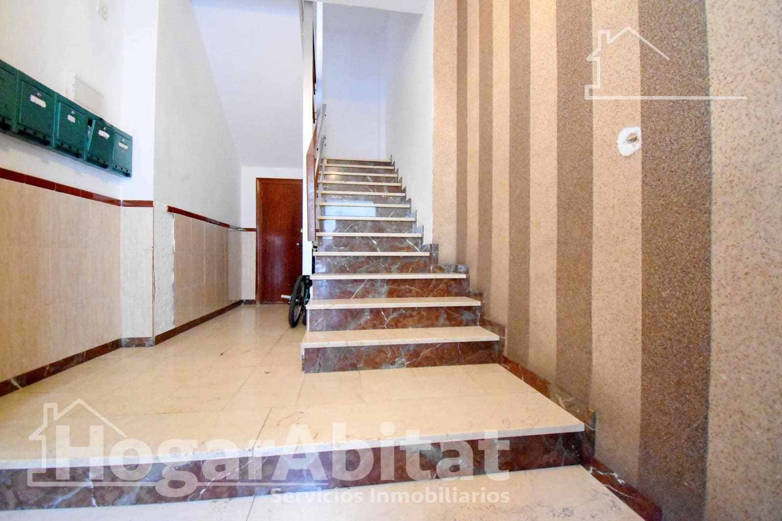 3 chambre Appartement à vendre à La Font d'En Carros - 82 500 € (Ref: 9403458)