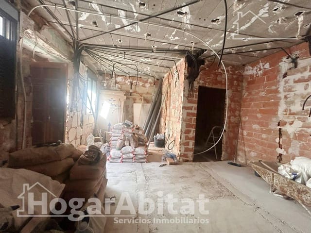 3 bedroom Townhouse for sale in Llíria - € 55,000 (Ref: 9403469)