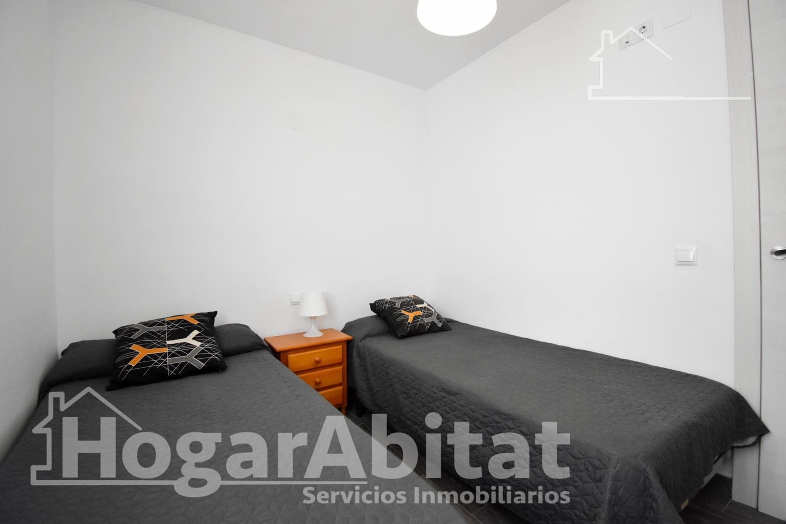 3 makuuhuone Asunto myytävänä paikassa Gandia mukana uima-altaan 
autotalli - 320 000 € (Ref: 9406904)