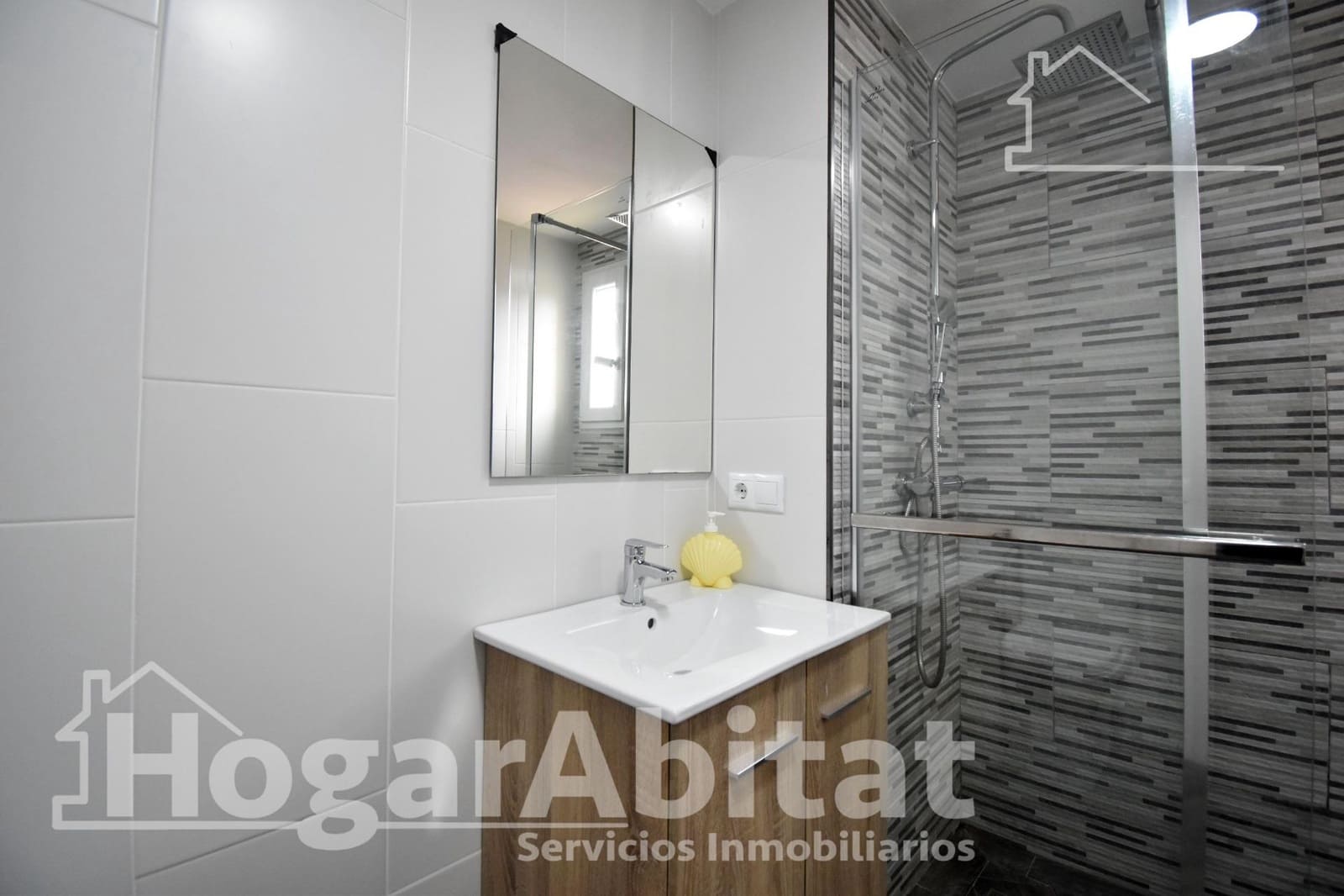 3 makuuhuone Asunto myytävänä paikassa Gandia mukana uima-altaan 
autotalli - 320 000 € (Ref: 9406904)