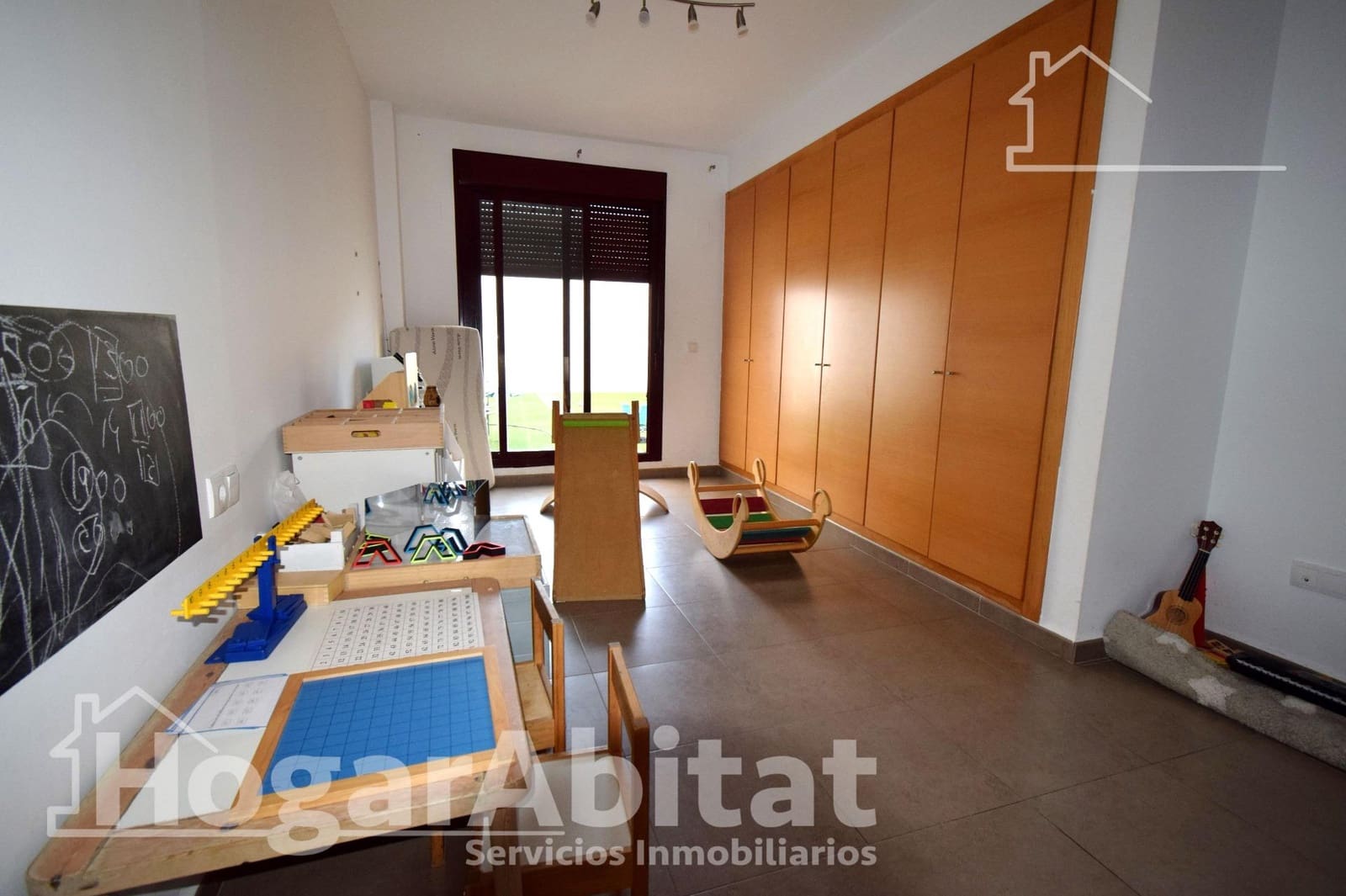 2 bedroom Flat for sale in Alginet with pool garage - € 155,000 (Ref: 9406905)