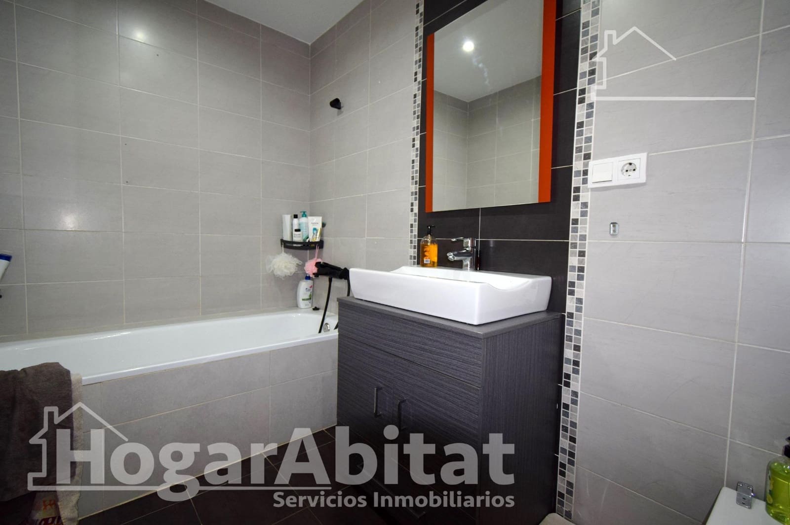 2 bedroom Flat for sale in Alginet with pool garage - € 155,000 (Ref: 9406905)