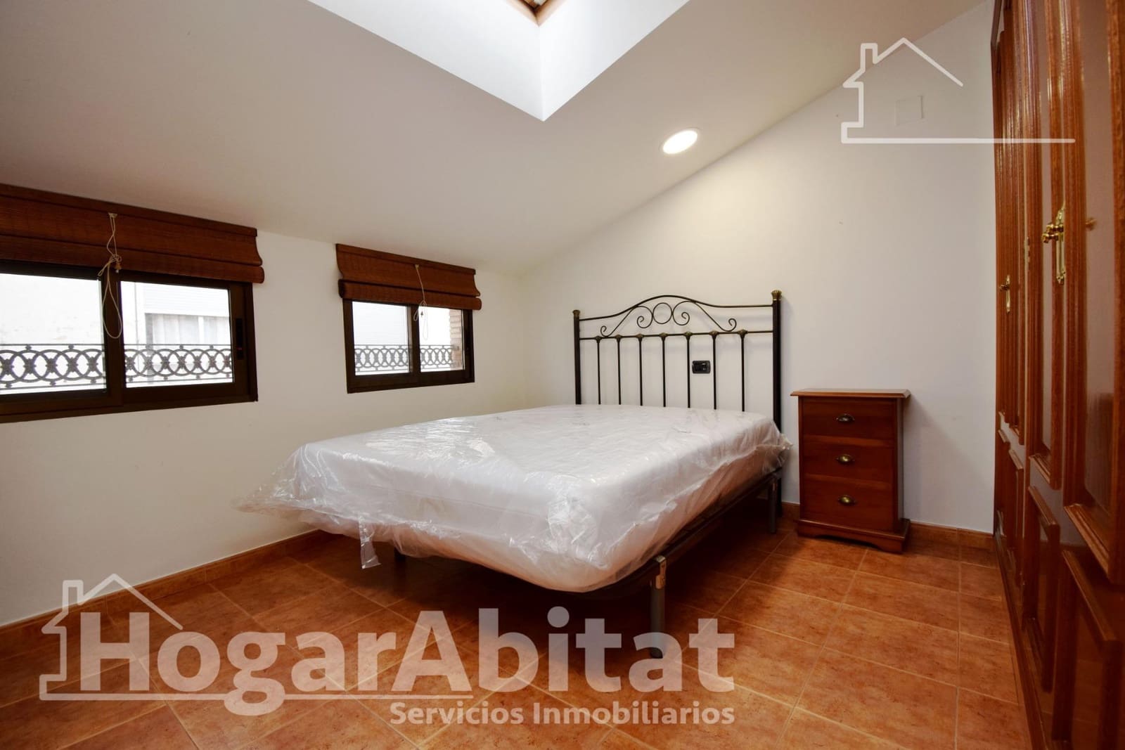 4 makuuhuone Omakotitalo myytävänä paikassa Vila-real mukana 
autotalli - 240 000 € (Ref: 9406969)