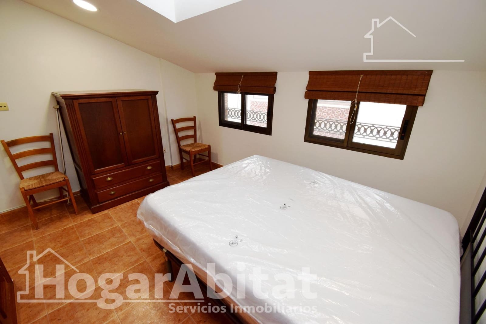 4 makuuhuone Omakotitalo myytävänä paikassa Vila-real mukana 
autotalli - 240 000 € (Ref: 9406969)