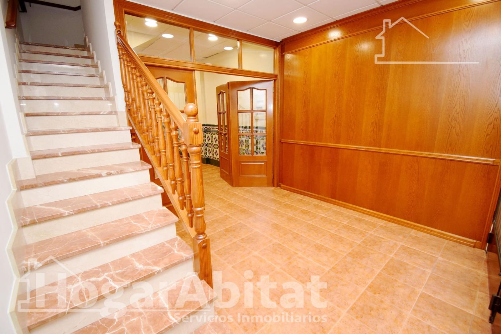 4 makuuhuone Omakotitalo myytävänä paikassa Vila-real mukana 
autotalli - 240 000 € (Ref: 9406969)