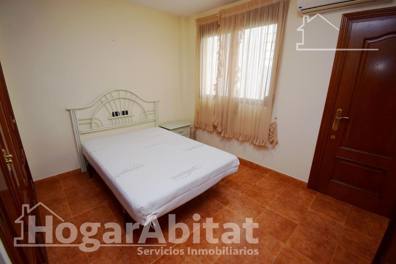 4 makuuhuone Omakotitalo myytävänä paikassa Vila-real mukana 
autotalli - 240 000 € (Ref: 9406969)