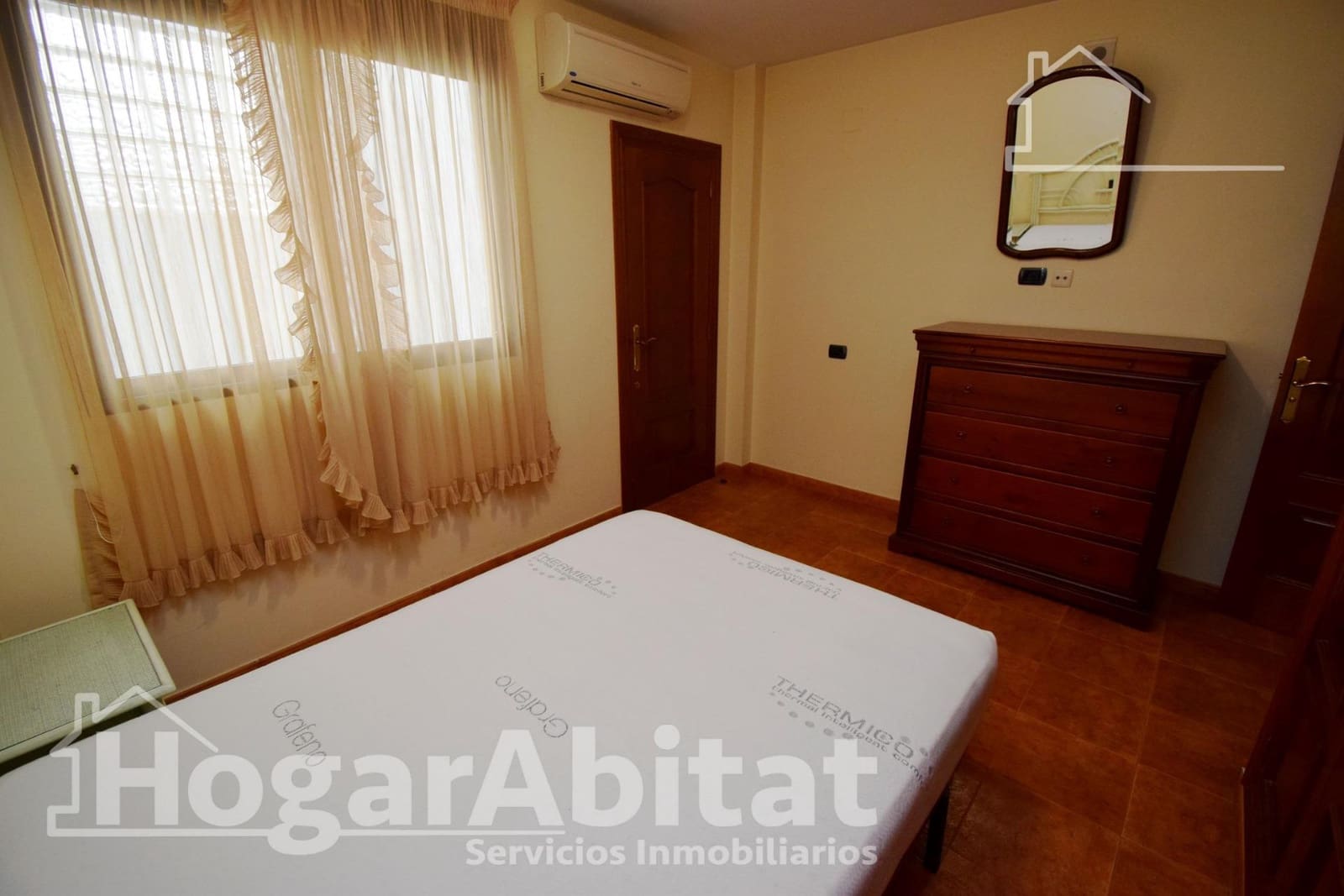 4 makuuhuone Omakotitalo myytävänä paikassa Vila-real mukana 
autotalli - 240 000 € (Ref: 9406969)