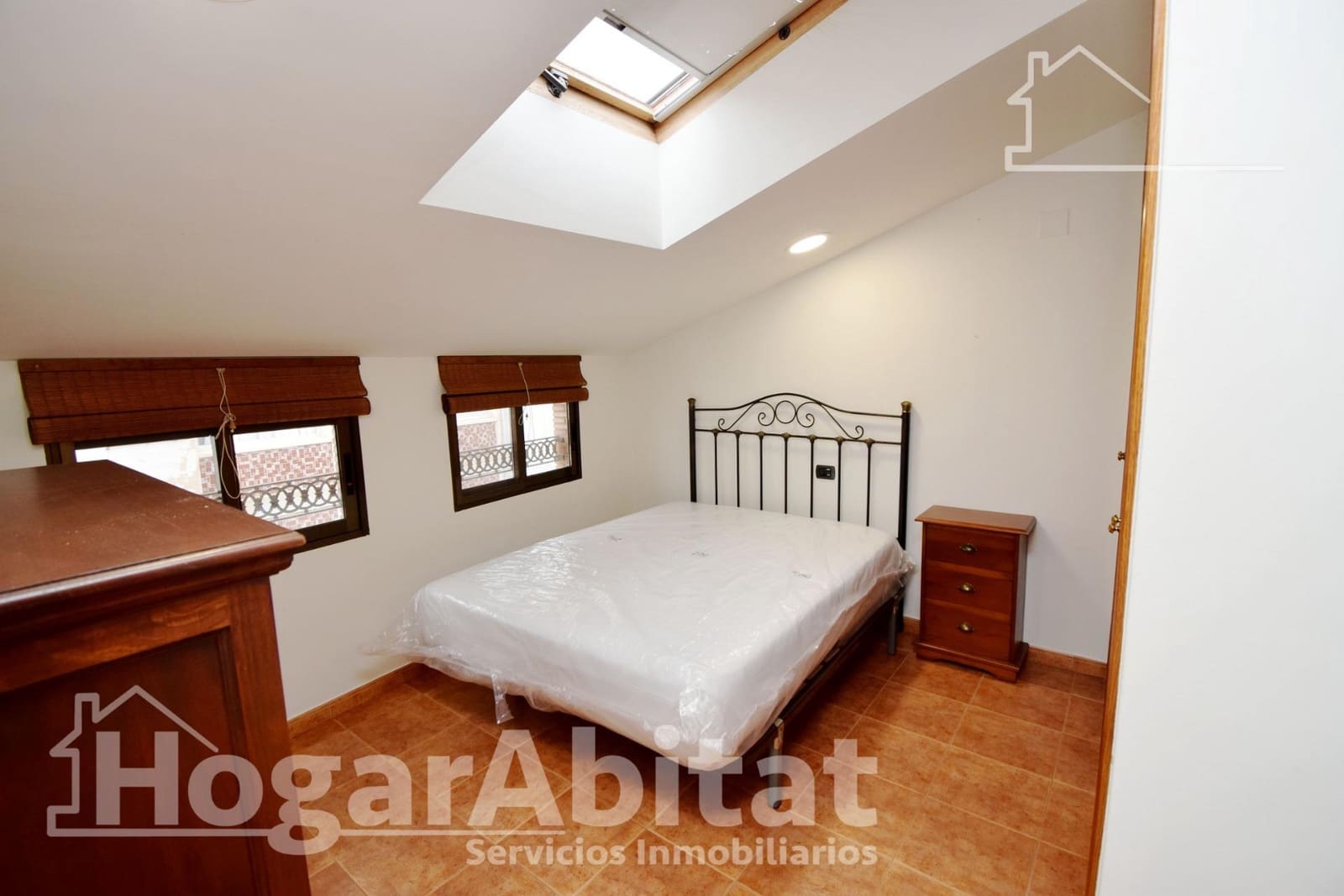 4 makuuhuone Omakotitalo myytävänä paikassa Vila-real mukana 
autotalli - 240 000 € (Ref: 9406969)