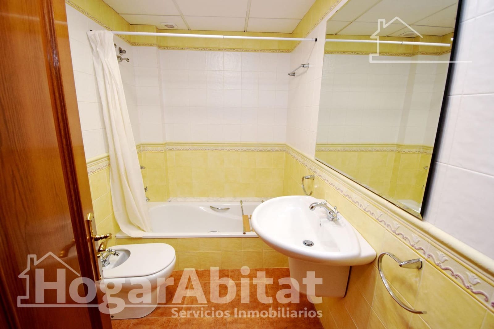 4 makuuhuone Omakotitalo myytävänä paikassa Vila-real mukana 
autotalli - 240 000 € (Ref: 9406969)