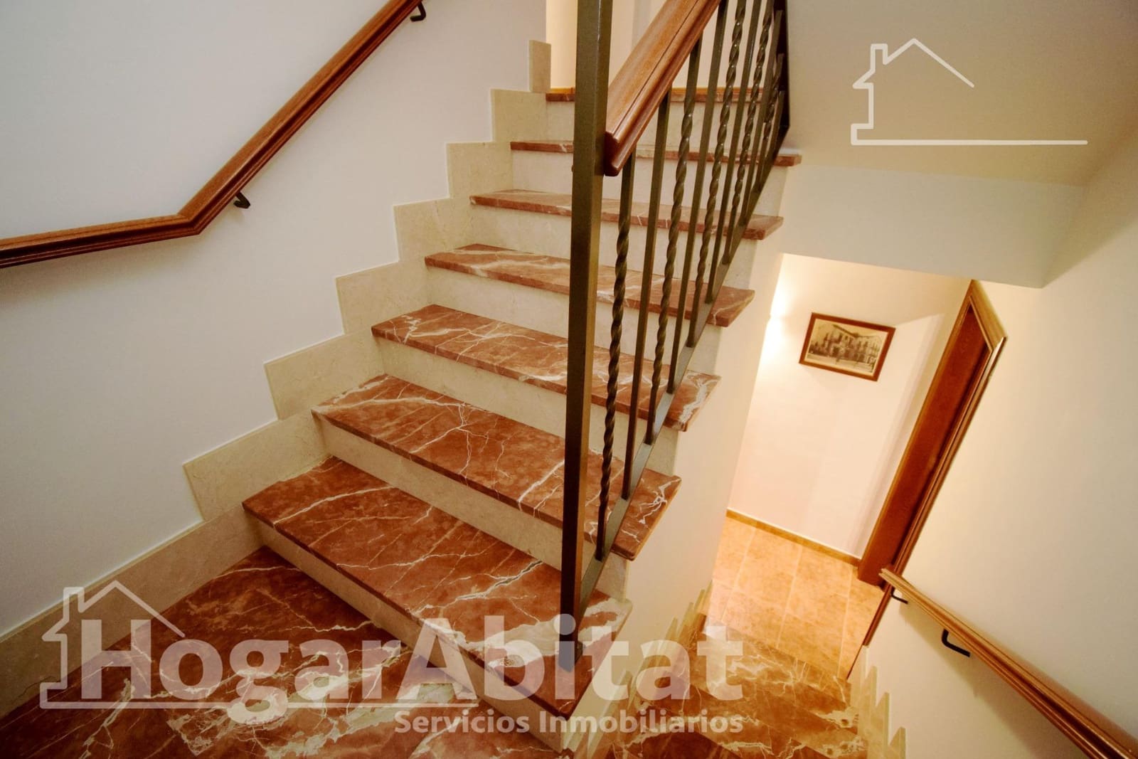 4 makuuhuone Omakotitalo myytävänä paikassa Vila-real mukana 
autotalli - 240 000 € (Ref: 9406969)