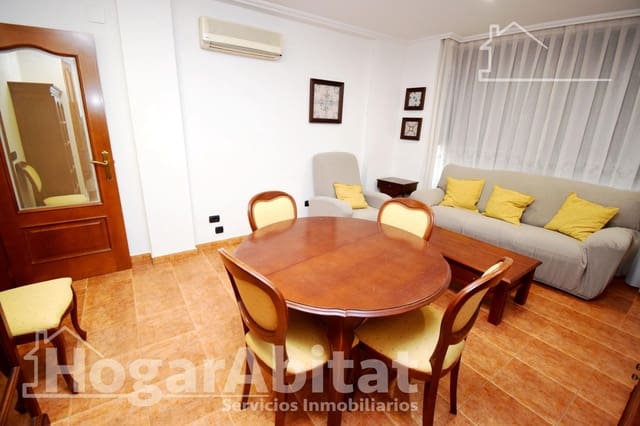 Casa de 4 habitaciones en Vila-real en venta con garaje - 240.000 € (Ref: 9406969)