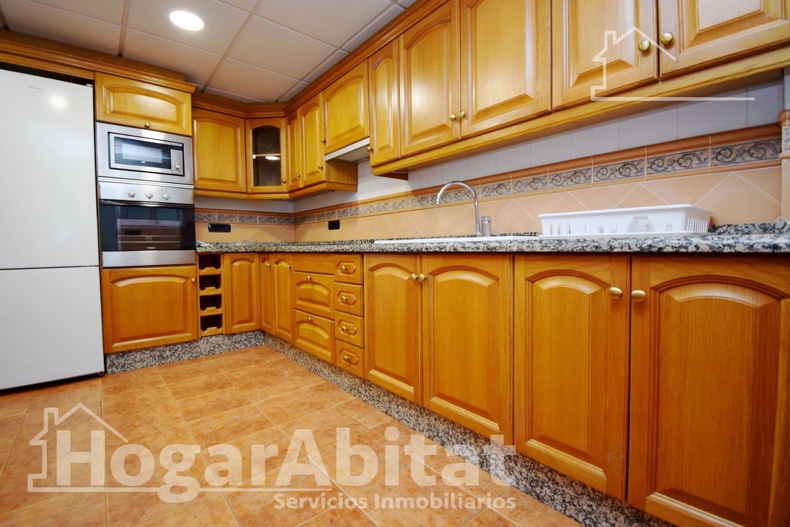 4 makuuhuone Omakotitalo myytävänä paikassa Vila-real mukana 
autotalli - 240 000 € (Ref: 9406969)