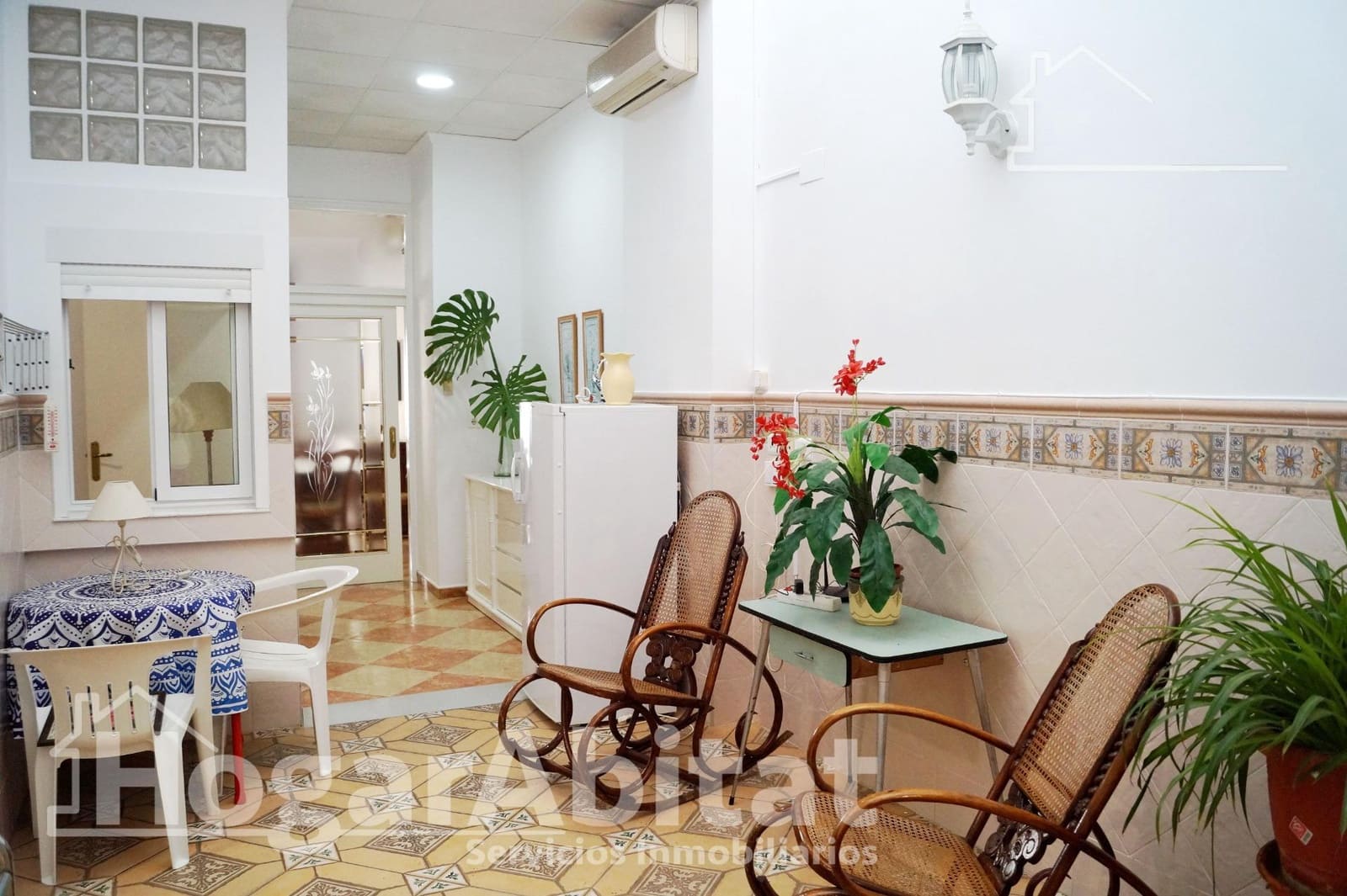 6 bedroom Townhouse for sale in Oliva - € 520,000 (Ref: 9406971)