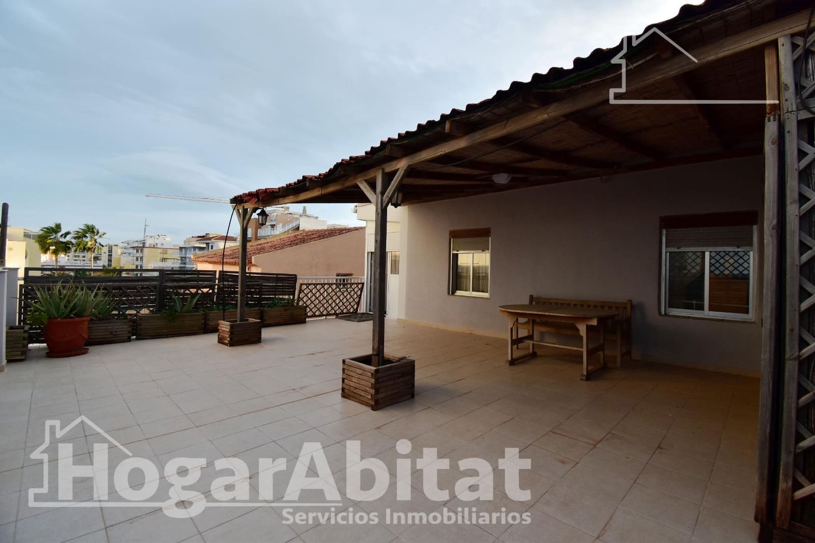 3 soverom Penthouse til salgs i Piles med garasje - € 205 000 (Ref: 9411019)