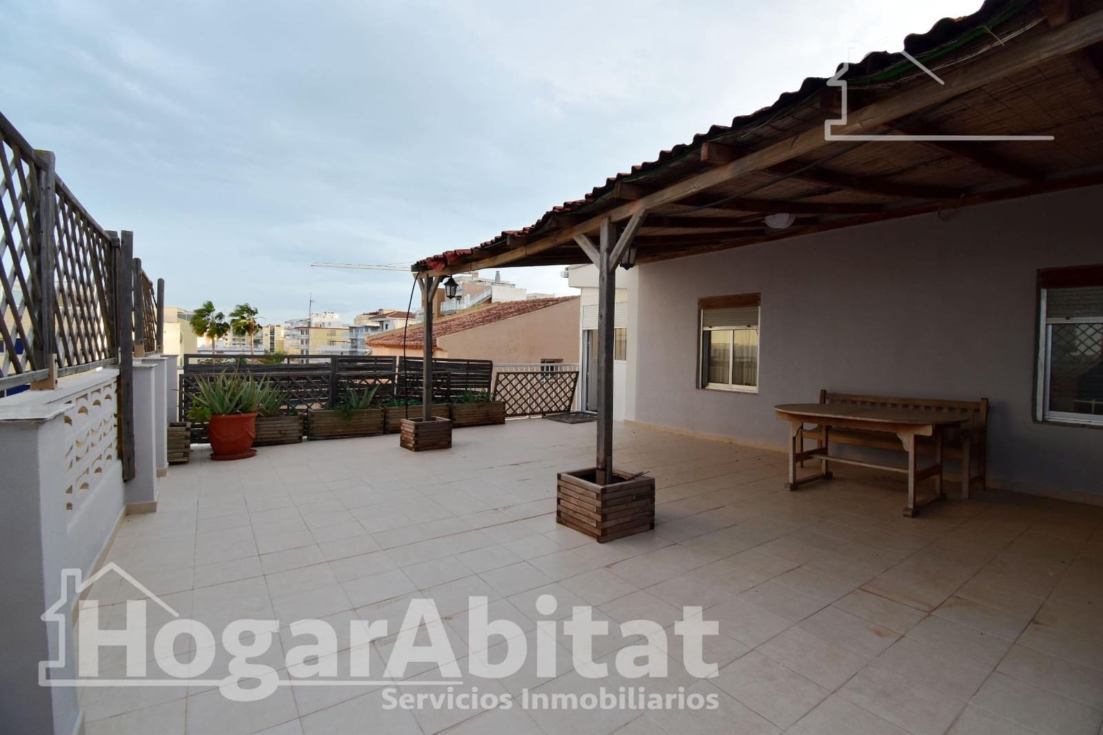 3 soverom Penthouse til salgs i Piles med garasje - € 205 000 (Ref: 9411019)