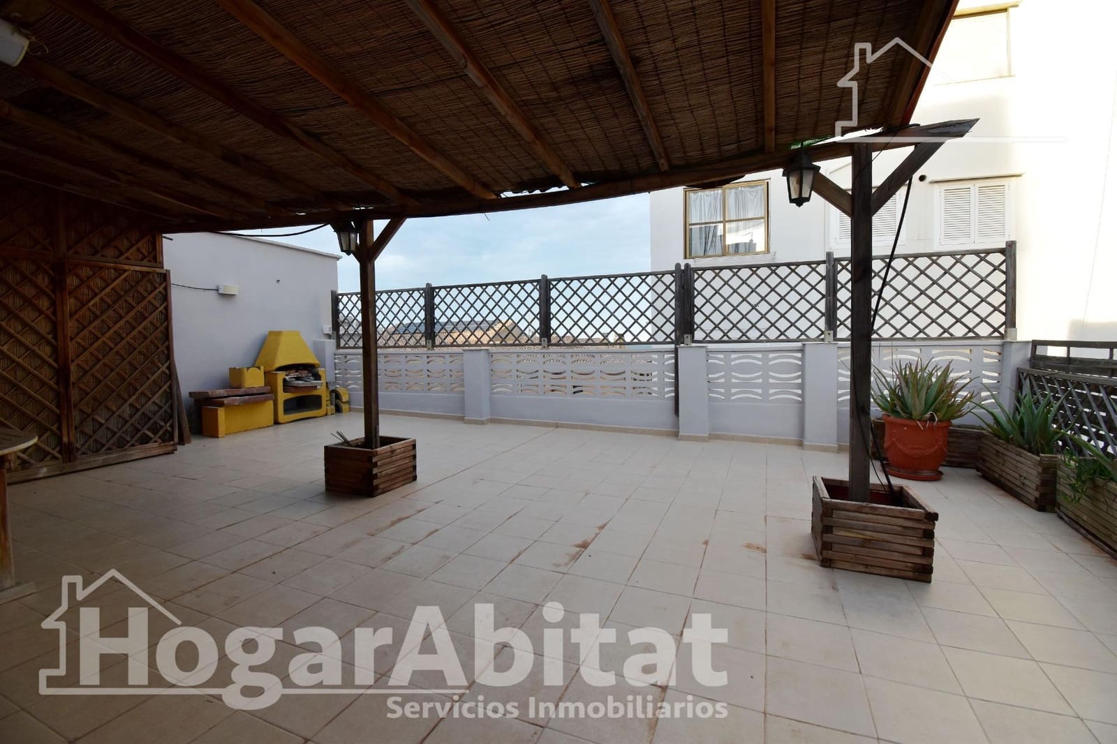 3 soverom Penthouse til salgs i Piles med garasje - € 205 000 (Ref: 9411019)