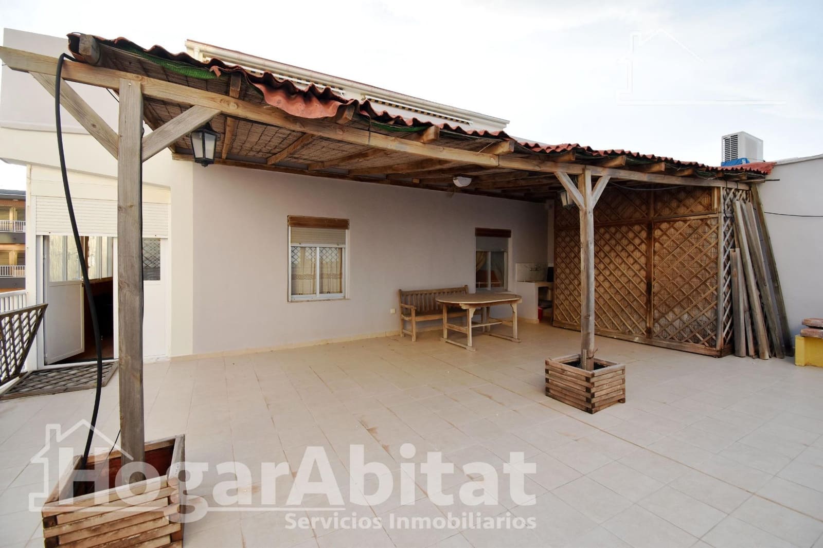 3 soverom Penthouse til salgs i Piles med garasje - € 205 000 (Ref: 9411019)