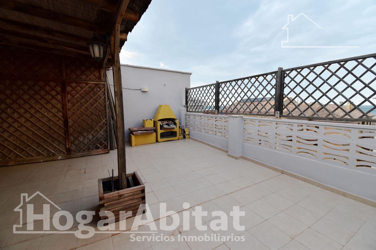 3 soverom Penthouse til salgs i Piles med garasje - € 205 000 (Ref: 9411019)