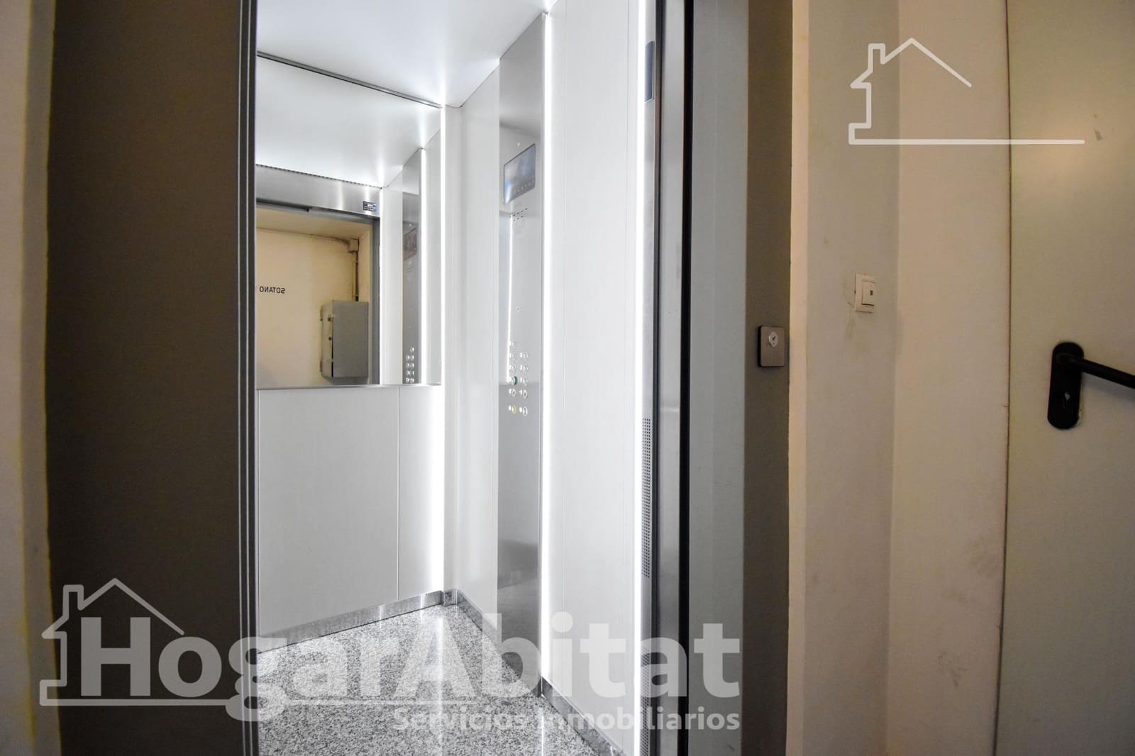 Piso de 1 habitación en Gandia en venta con garaje - 155.000 € (Ref: 9411031)