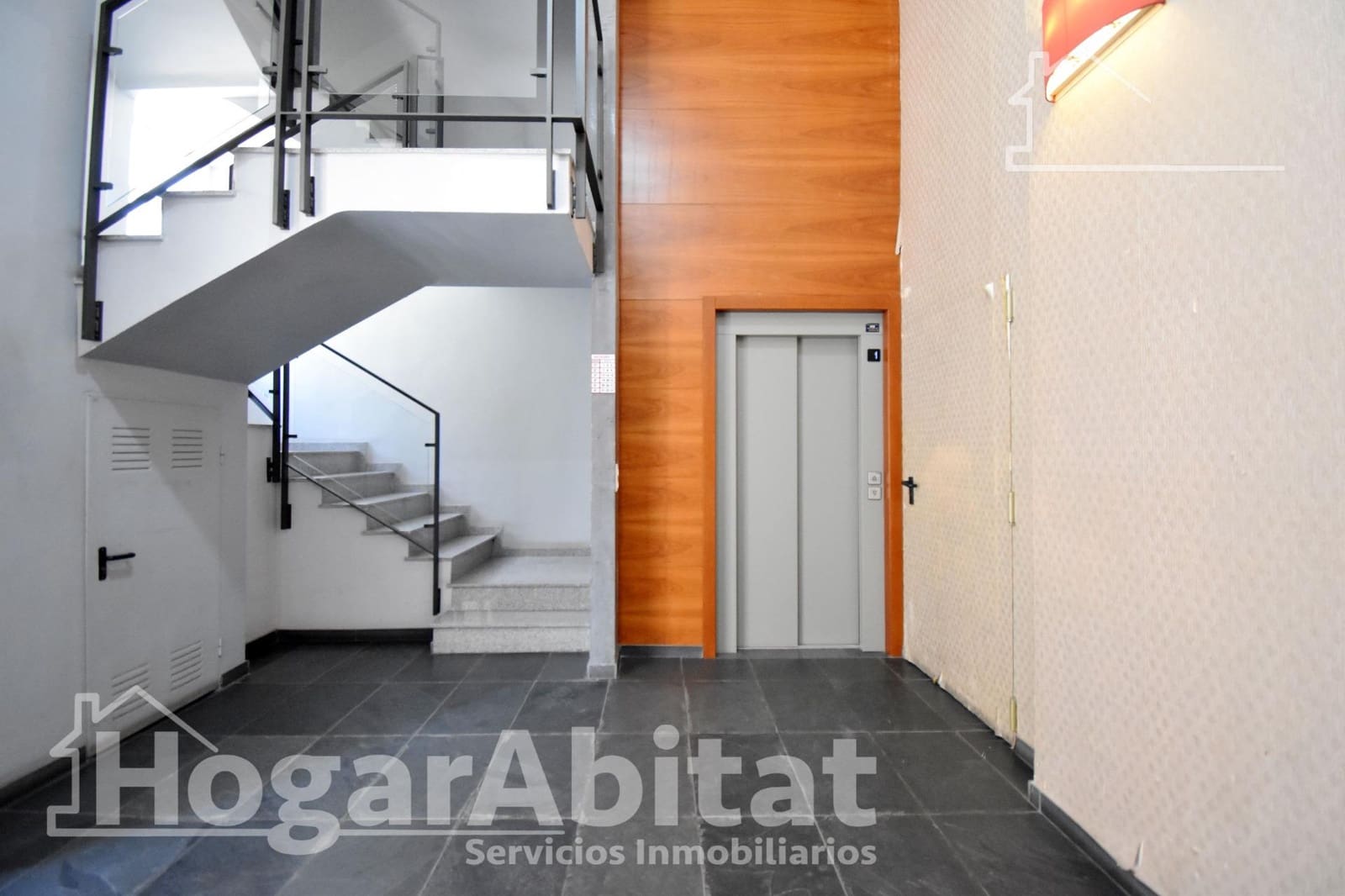 Piso de 1 habitación en Gandia en venta con garaje - 155.000 € (Ref: 9411031)