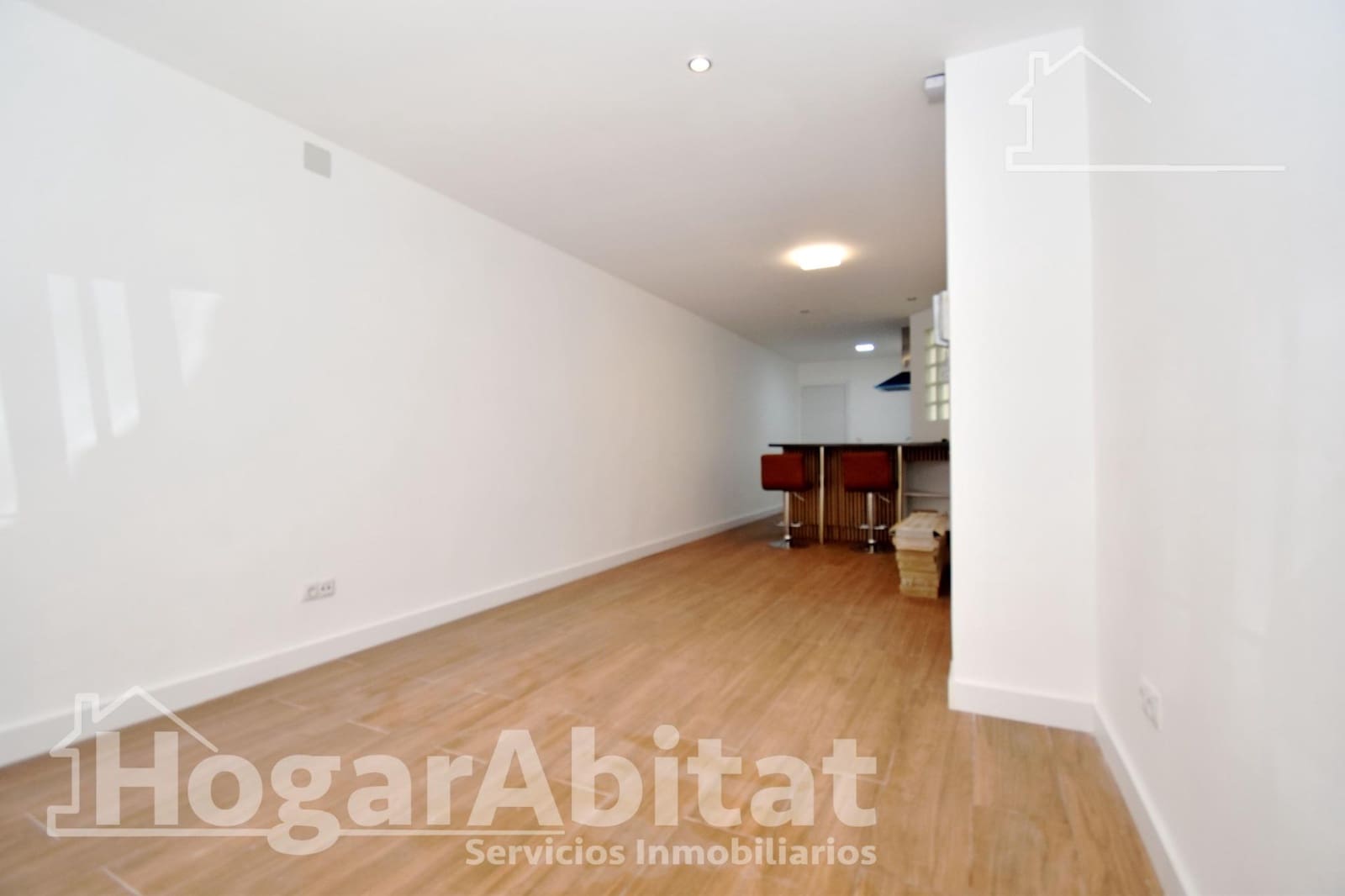 2 bedroom Flat for sale in Castello de la Plana - € 130,000 (Ref: 9411040)