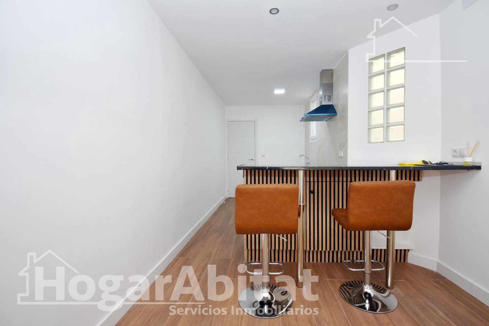 2 bedroom Flat for sale in Castello de la Plana - € 130,000 (Ref: 9411040)