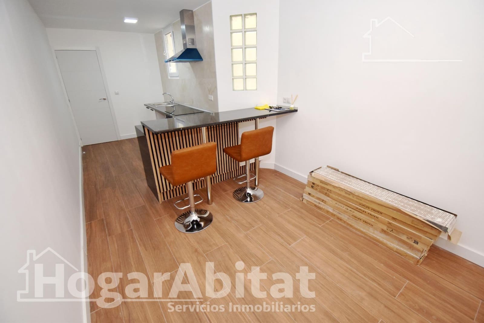 2 bedroom Flat for sale in Castello de la Plana - € 130,000 (Ref: 9411040)