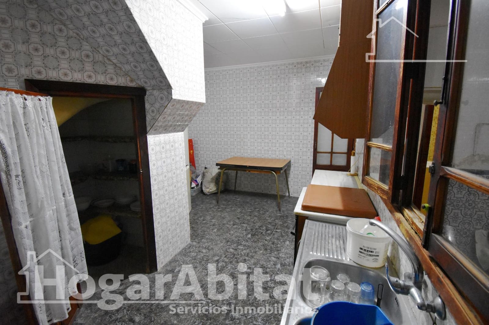 5 bedroom Townhouse for sale in Alzira - € 138,000 (Ref: 9411045)