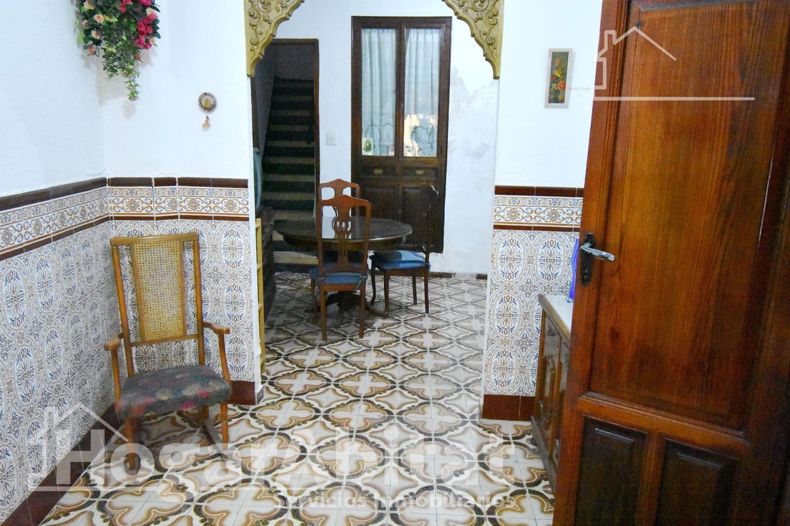 5 bedroom Townhouse for sale in Alzira - € 138,000 (Ref: 9411045)