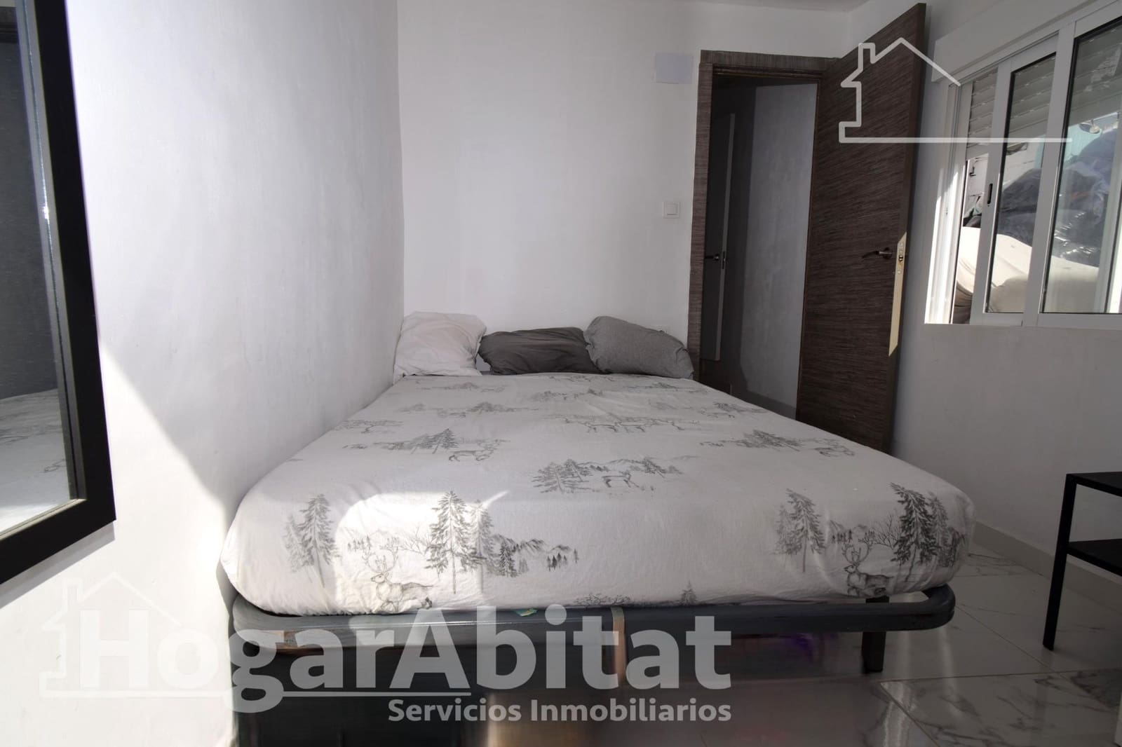 5 bedroom Townhouse for sale in Alginet with pool - € 217,000 (Ref: 9411048)