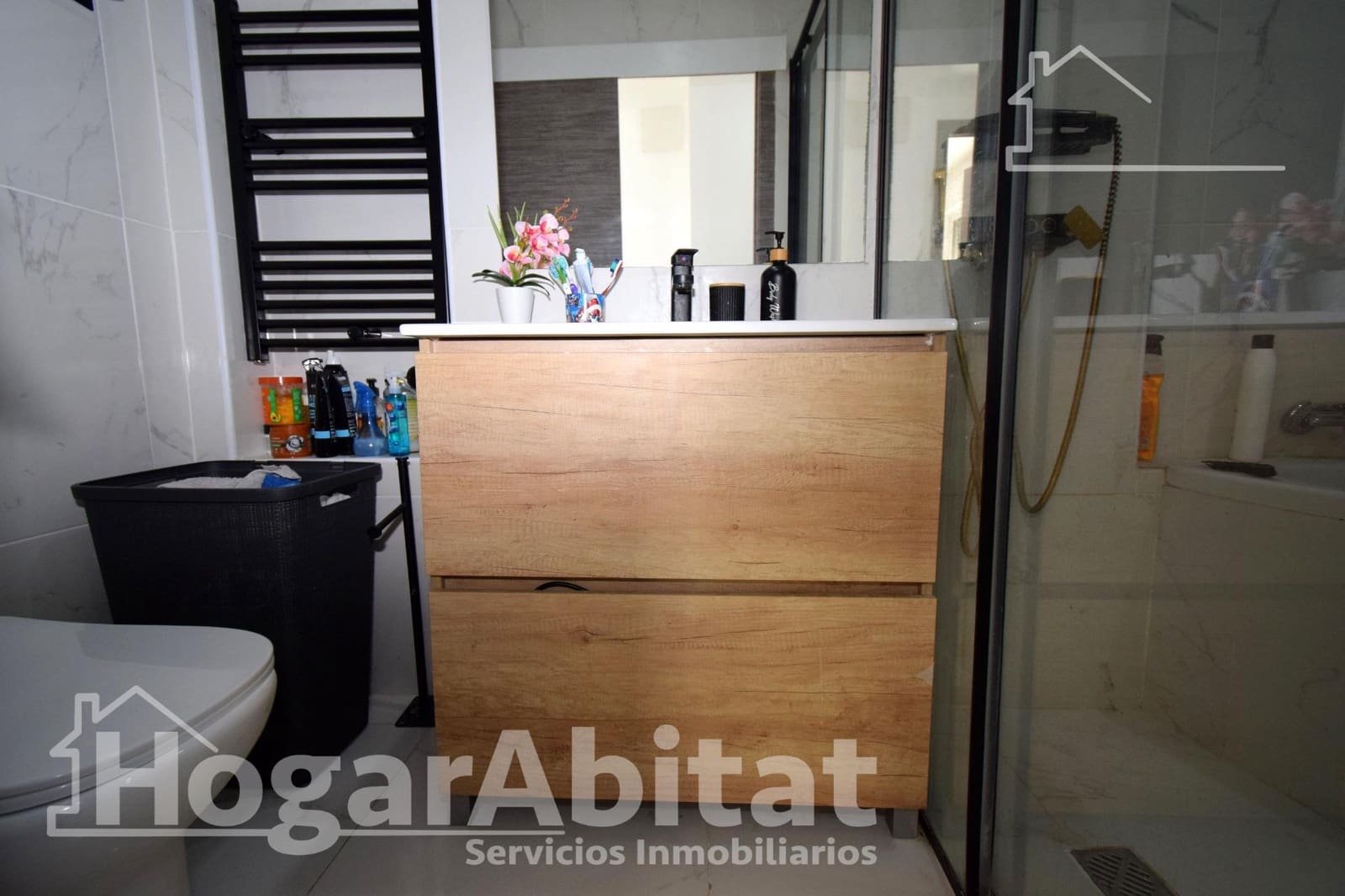 5 bedroom Townhouse for sale in Alginet with pool - € 217,000 (Ref: 9411048)