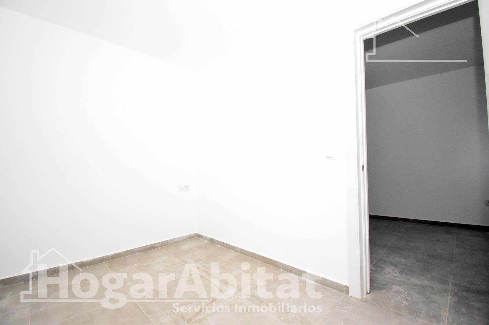 2 slaapkamer Flat te koop in Castello de la Plana - € 95.000 (Ref: 9414157)
