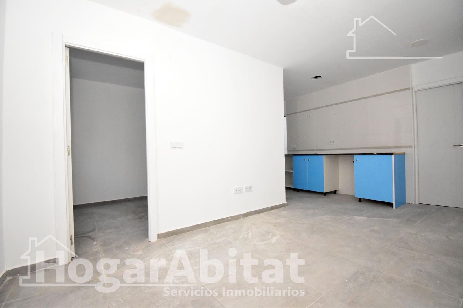 2 slaapkamer Flat te koop in Castello de la Plana - € 95.000 (Ref: 9414157)