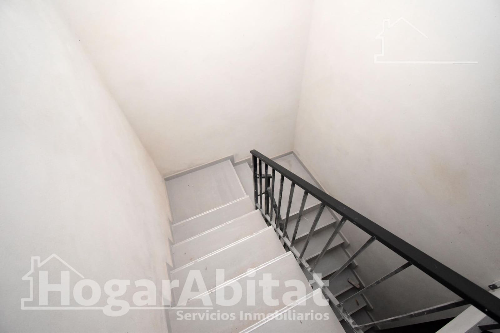 2 slaapkamer Flat te koop in Castello de la Plana - € 95.000 (Ref: 9414157)