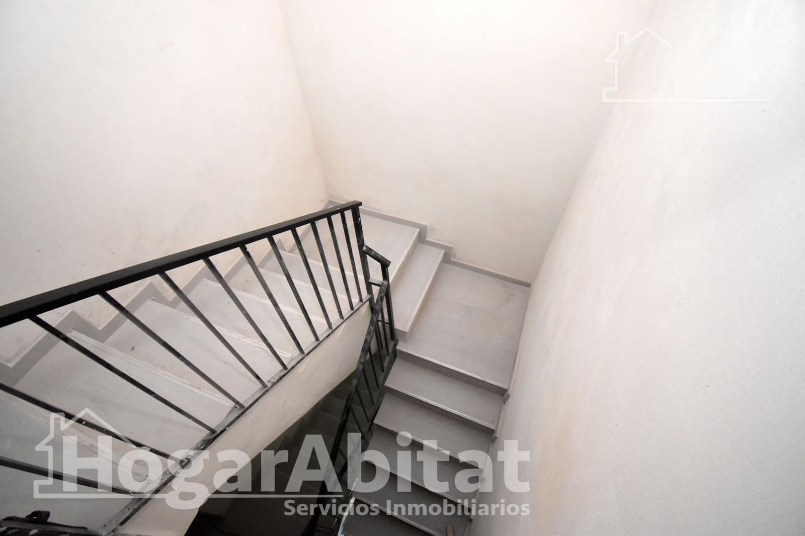 2 slaapkamer Flat te koop in Castello de la Plana - € 95.000 (Ref: 9414157)